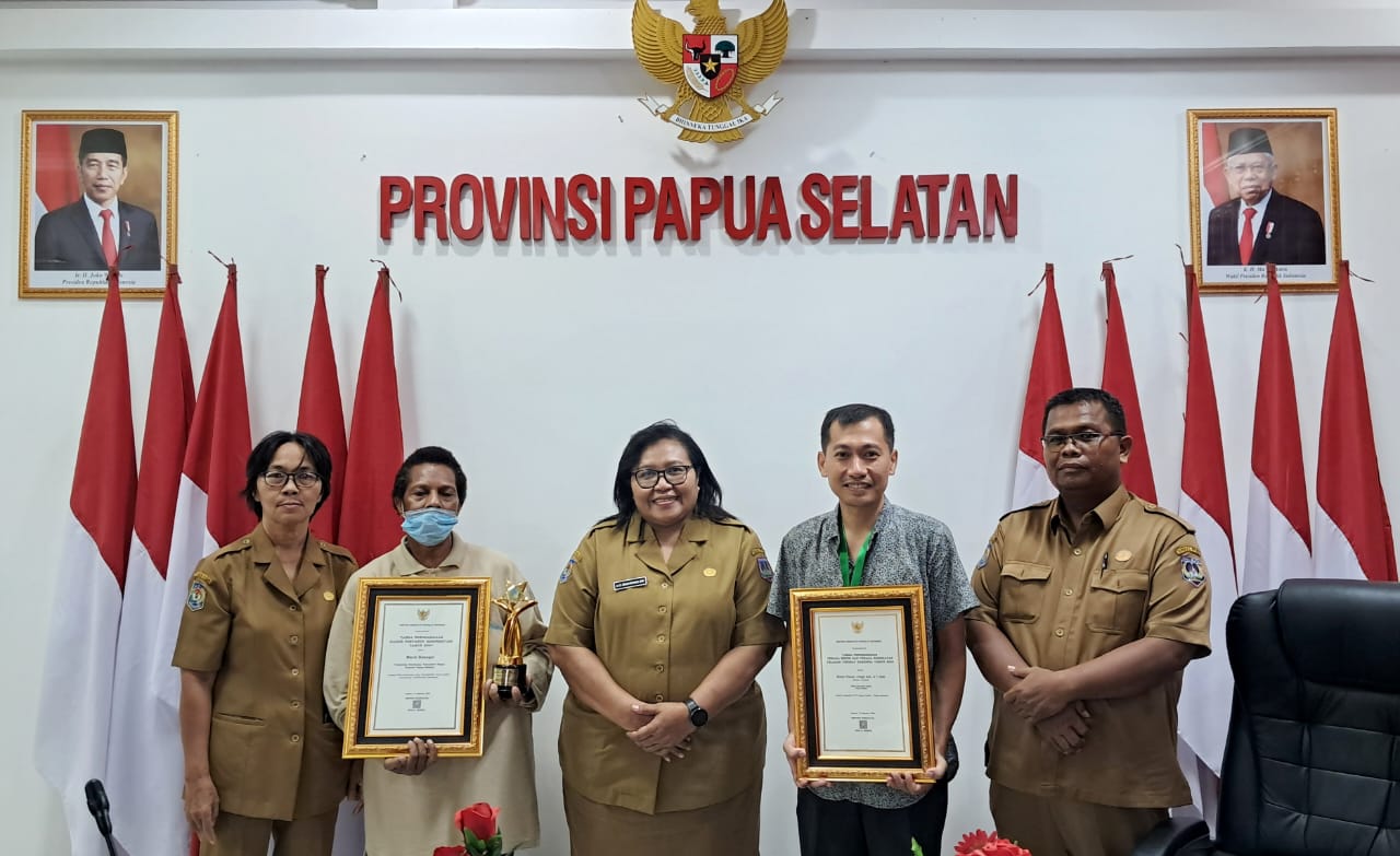 nakes-dan-kader-posyandu-berprestasi-pemkab-mappi-dan-asmat-terima-penghargaan-dari-kemenkes-ri